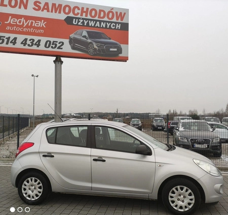 Hyundai i20 cena 17800 przebieg: 223200, rok produkcji 2011 z Libiąż małe 254